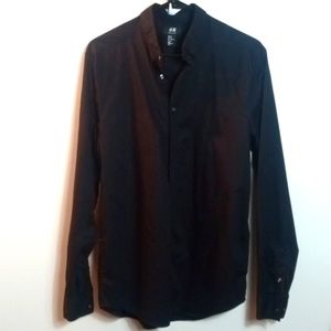 H & M  men's regular button-down shirt, black, size medium regular fit.